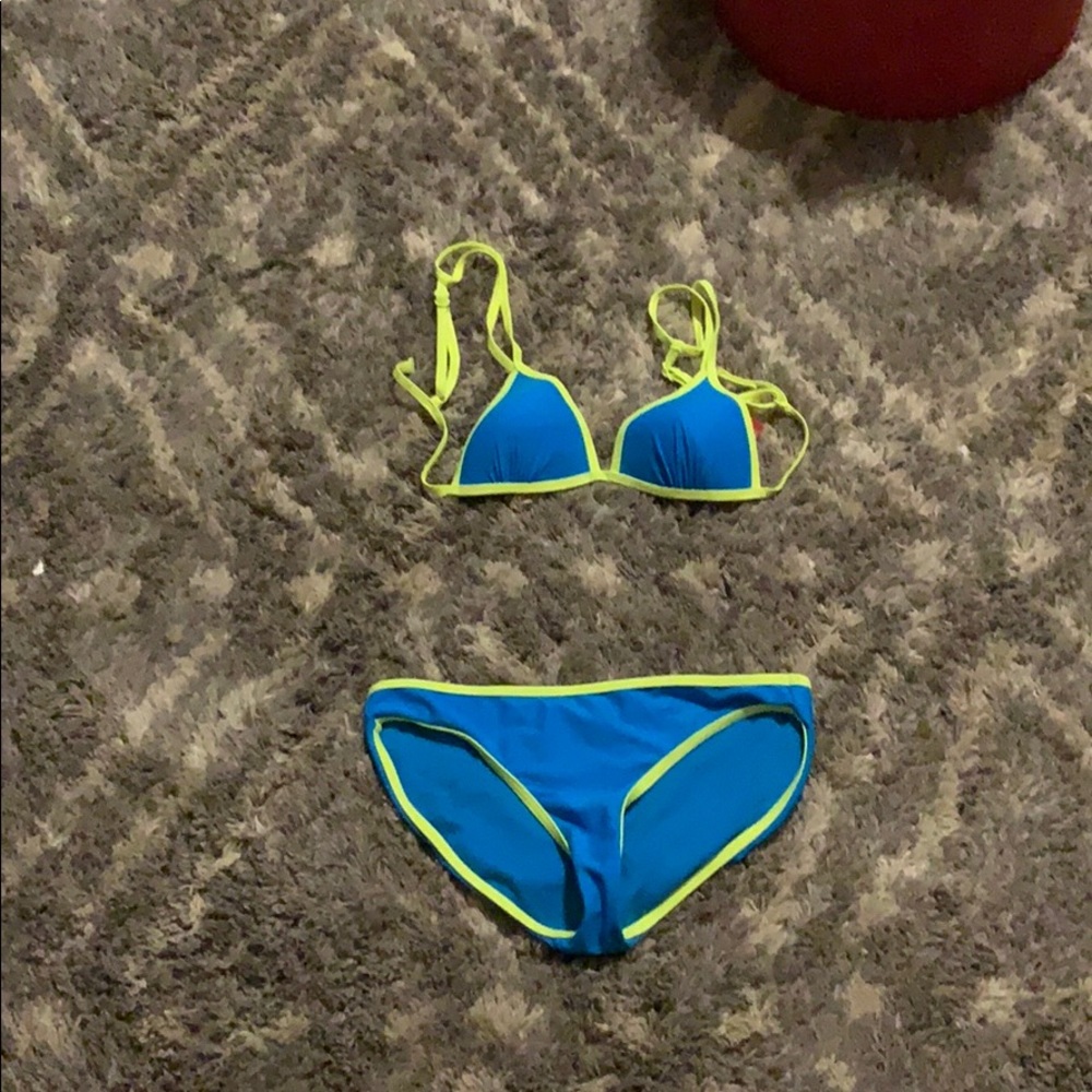 Bathing suit
